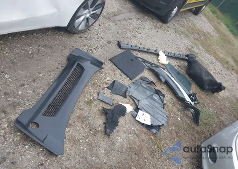 2022 Tesla Model Y Long Range Dual Motor All-Wheel Drive из США, поврежденный, VIN 7SAYGAEE9NF524350